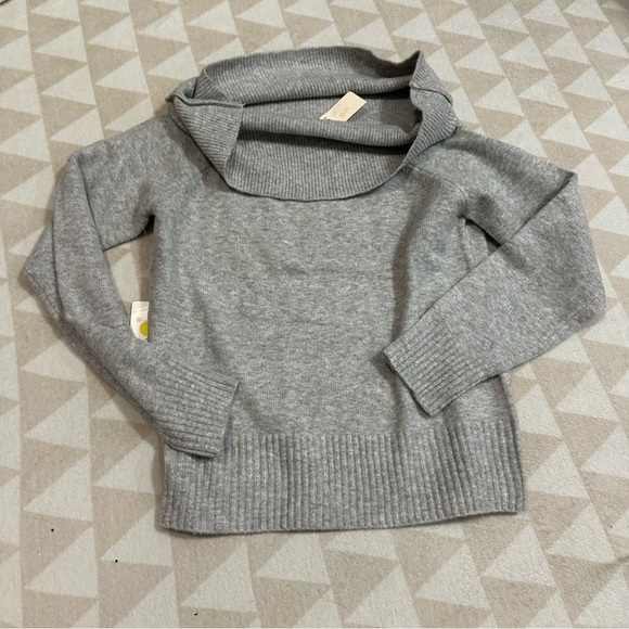 Lucky brand light heather grey Women's Off the Shoulder Sweater - Picture 1 of 4